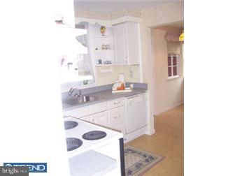 411 Earlington Road Havertown, PA 19083 - Photo 10 of 12 Kitchen