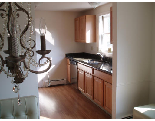 33 Rumbrook Road Leominster, MA 01453 - Photo 3 of 10 Gallery Image 3