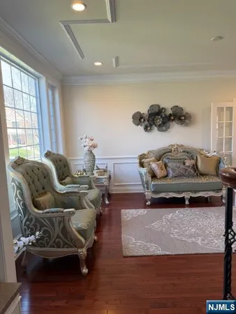 $8,200 | 4 Donna Drive, Fairfield, NJ 07004