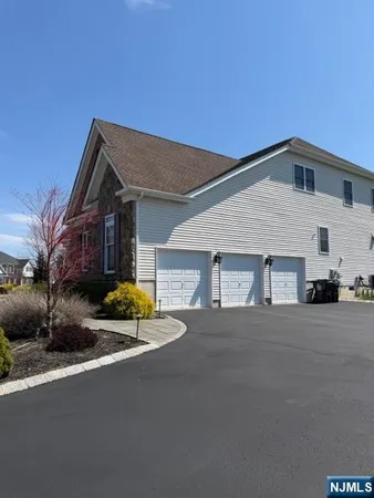 $8,200 | 4 Donna Drive, Fairfield, NJ 07004