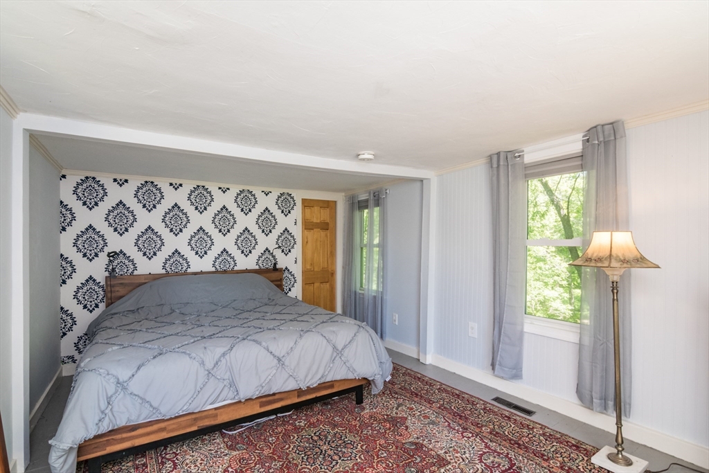 44 Linseed Road Hatfield, MA 01088 - Photo 13 of 37