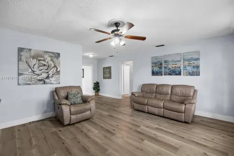$385,000 | 2286 Northwest 81st Avenue, Sunrise, FL 33322