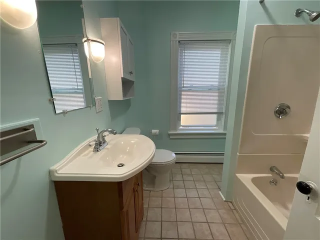 $1,600 | 18 Harmony Street, Unit 2, West Warwick, RI 02893