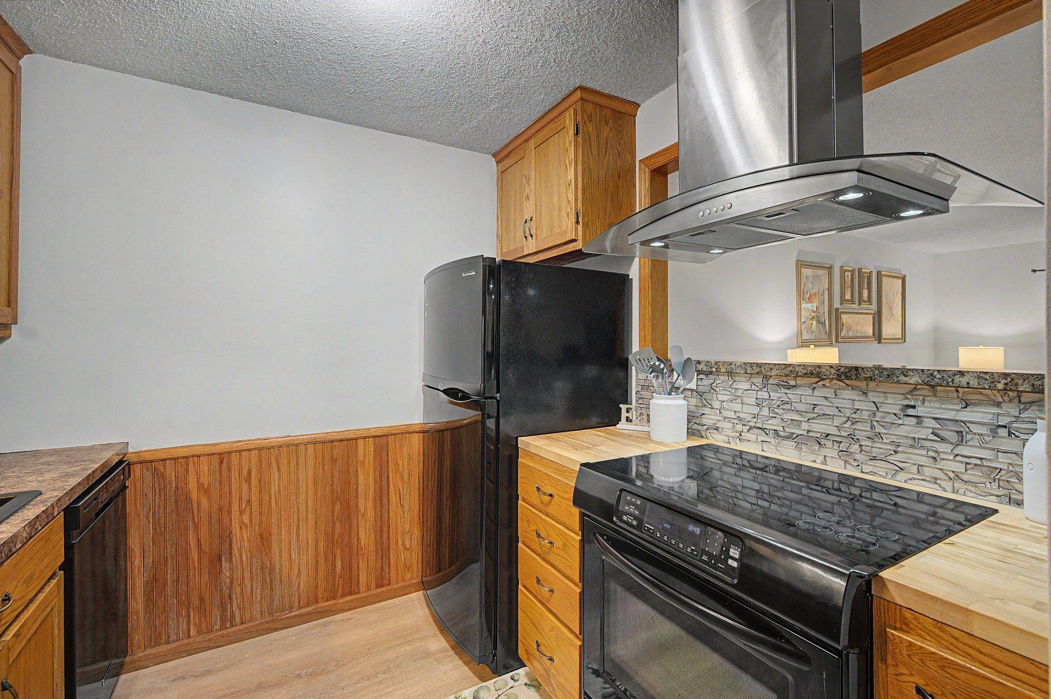 4045 Hodgson Road, Unit 107 Shoreview, MN 55126 - Photo 5 of 28