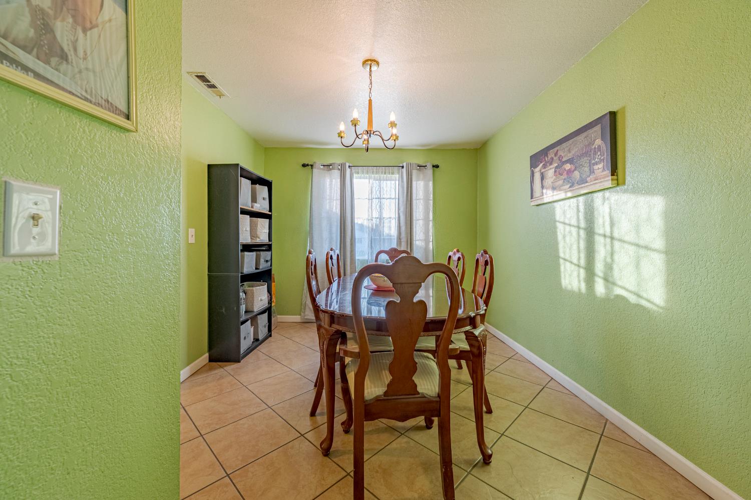 2394 Lance Street Merced, CA 95348 - Photo 11 of 36