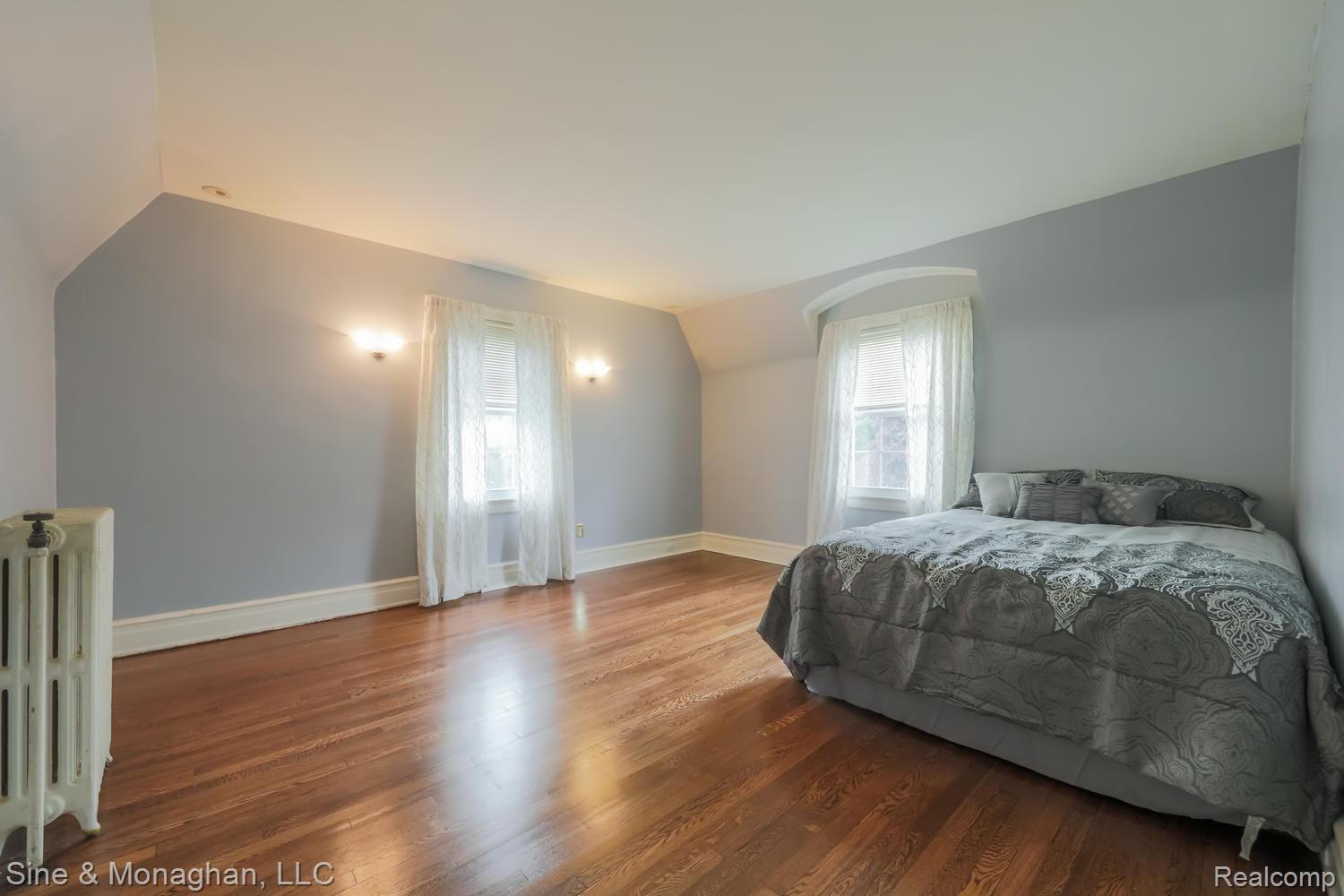 36 Colonial Road Grosse Pointe, MI 48236 - Photo 27 of 60 36 Colonial Rd SE BEDROOM.jpg