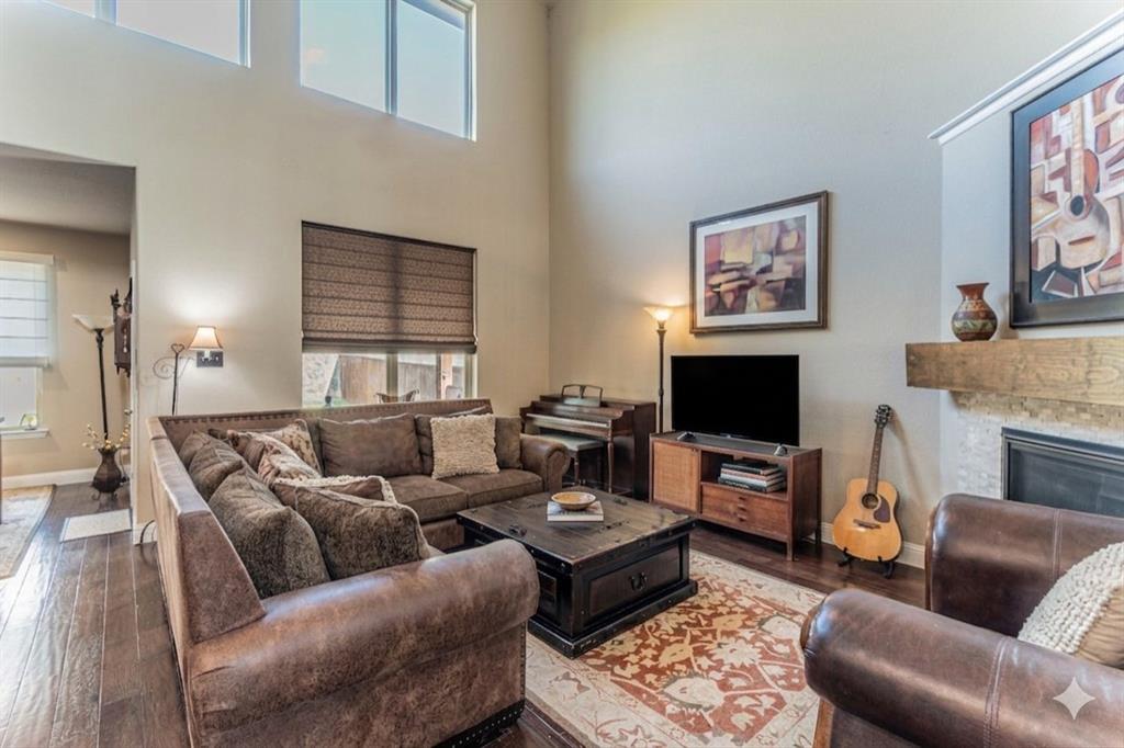 800 Spring Falls Drive McKinney, TX 75071 - Photo 6 of 27