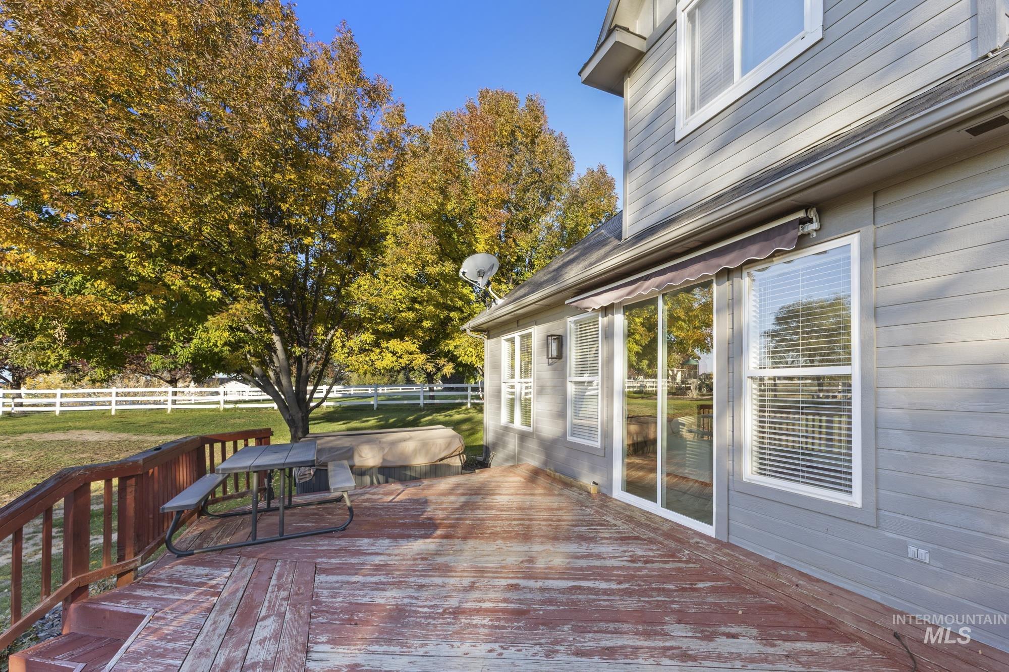 14820 Worden Way Caldwell, ID 83607 - Photo 39 of 44 View of wooden terrace