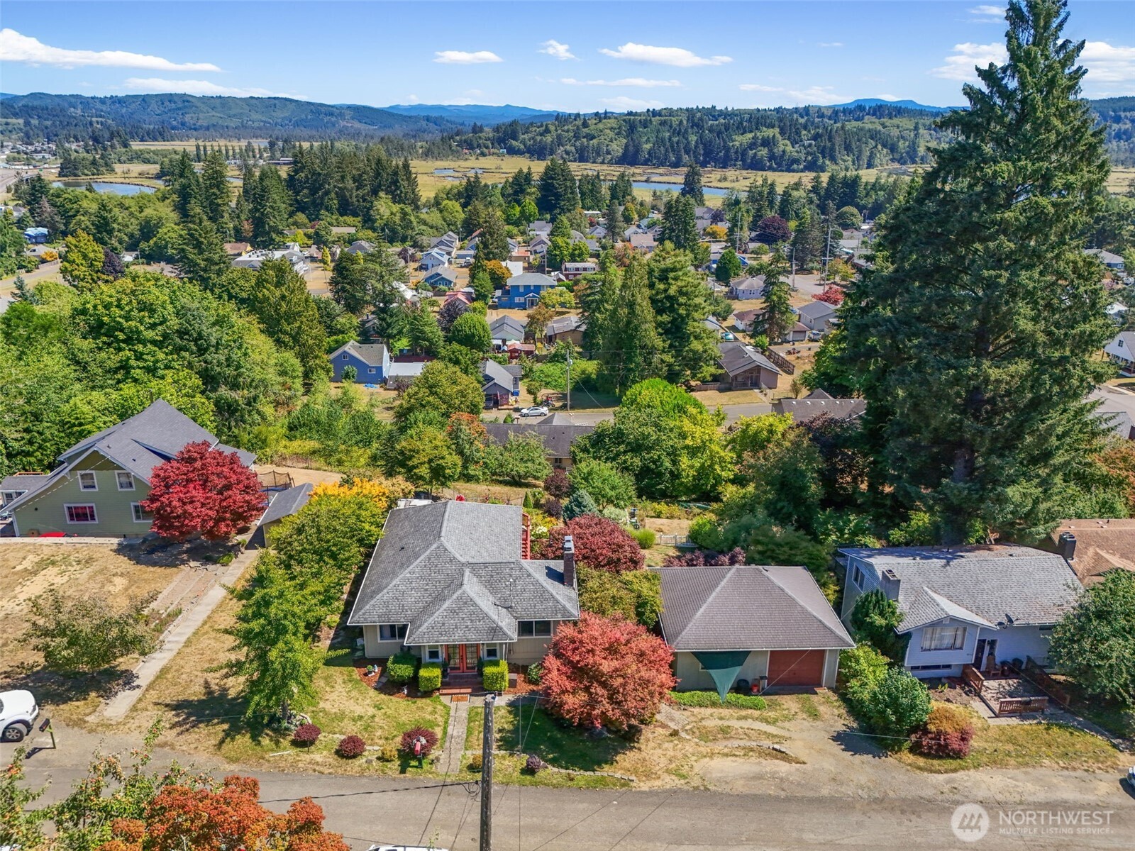 719 Peters Street Raymond, WA 98577 - Photo 36 of 36 an aerial view of a houses