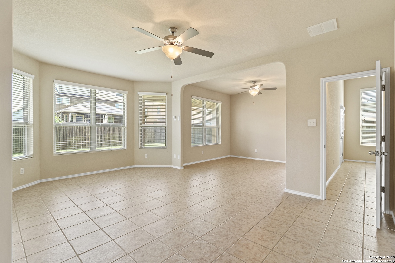 10443 Brisbane River Converse, TX 78109 - Photo 27 of 40