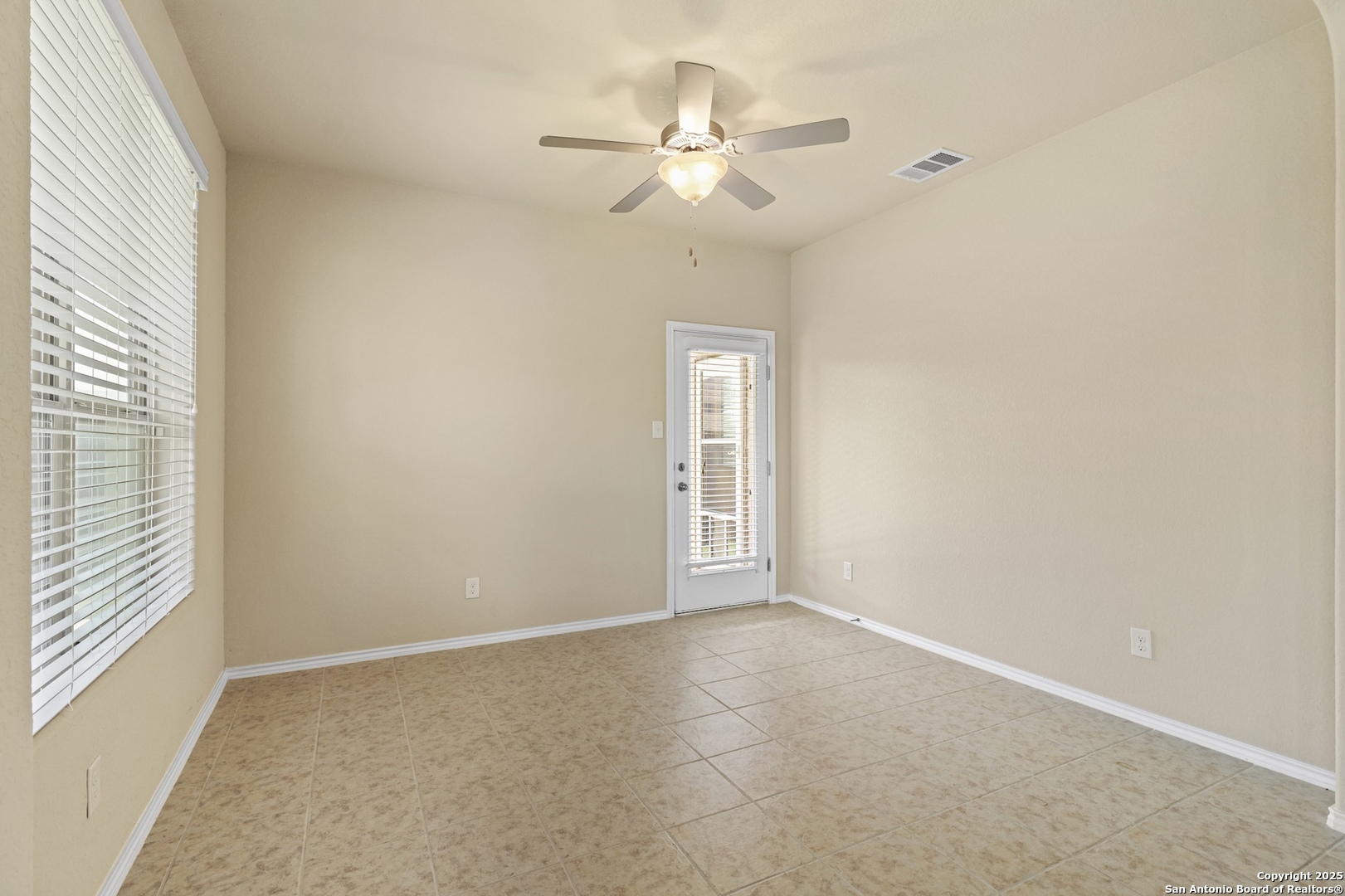 10443 Brisbane River Converse, TX 78109 - Photo 30 of 40