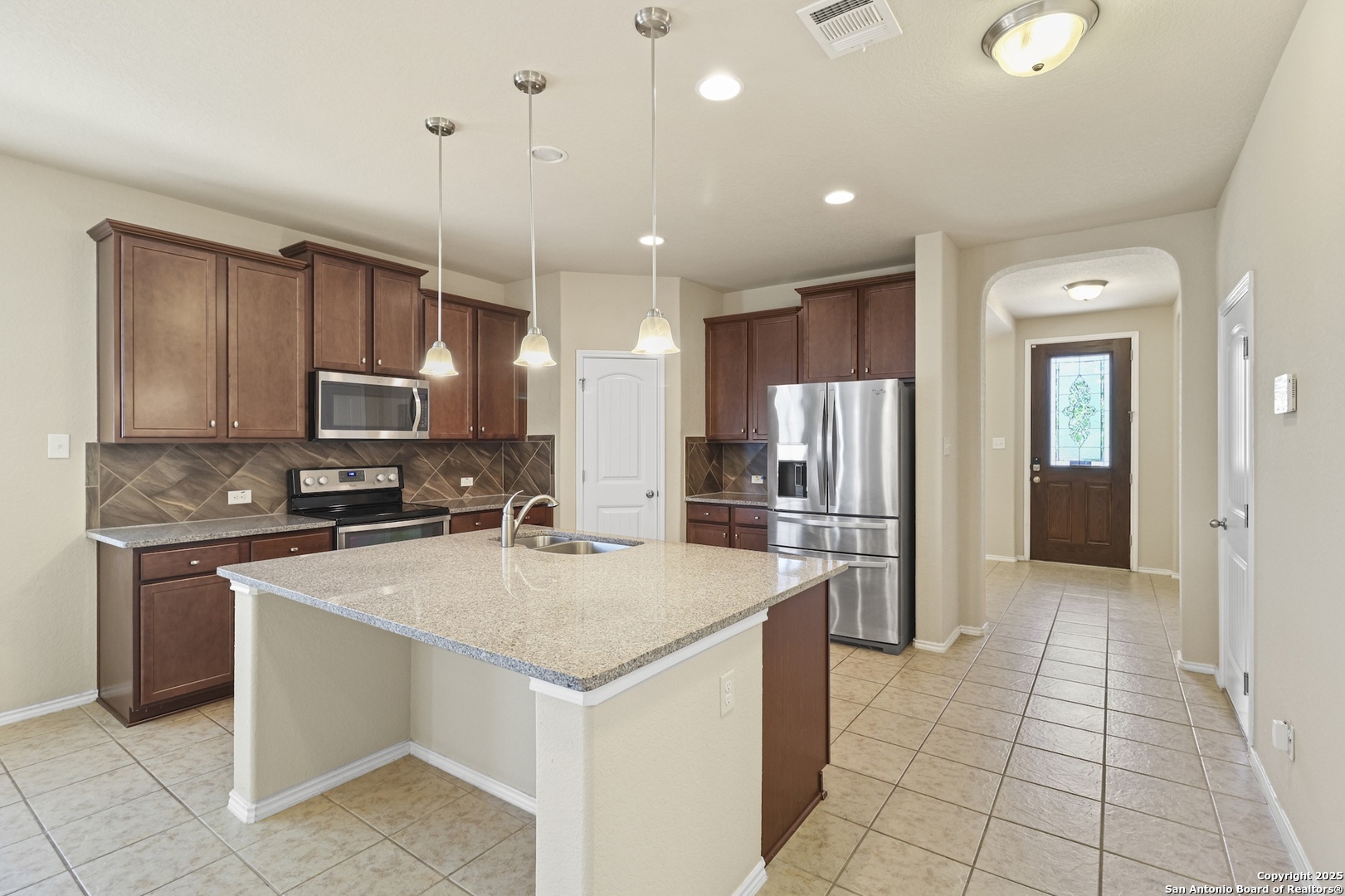 10443 Brisbane River Converse, TX 78109 - Photo 9 of 40