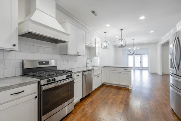 $2,700 | 3306 Stonecreek Drive, Chattanooga, TN 37405