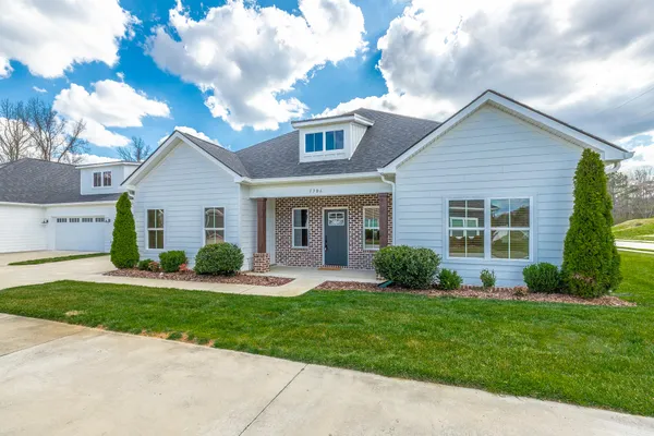 $2,700 | 3306 Stonecreek Drive, Chattanooga, TN 37405