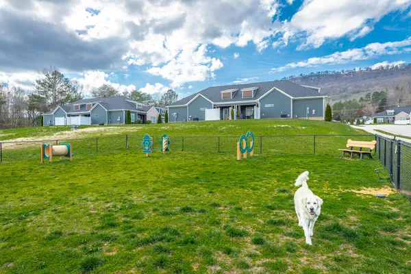 $2,700 | 3306 Stonecreek Drive, Chattanooga, TN 37405