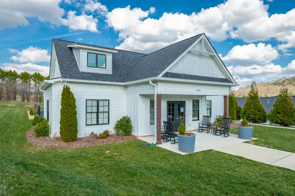 $2,700 | 3306 Stonecreek Drive, Chattanooga, TN 37405