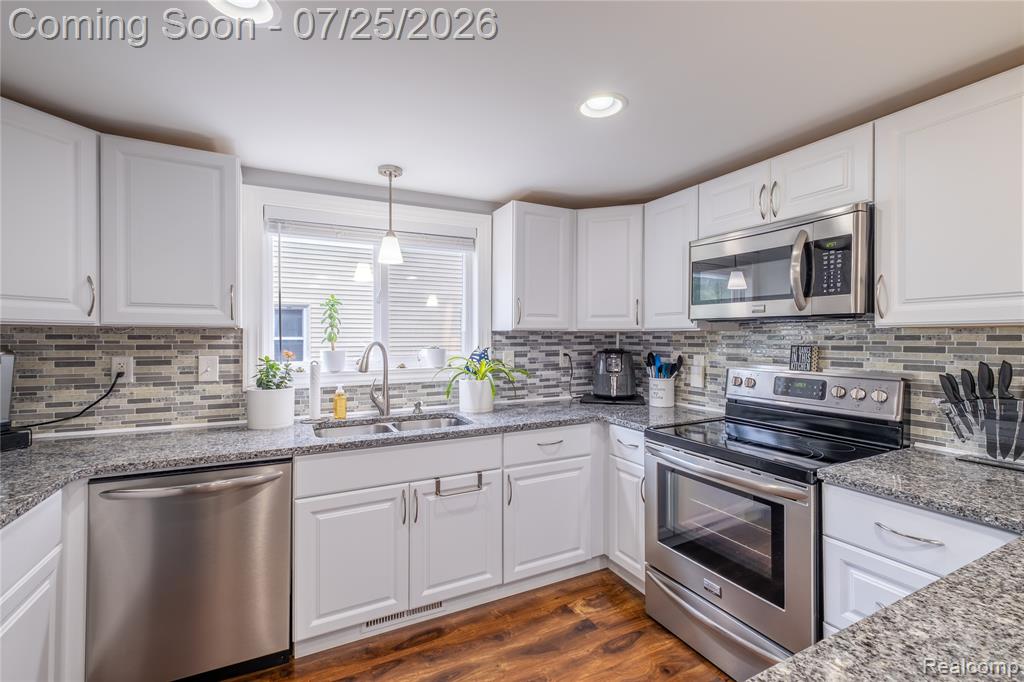 4057 Risedorph Street Burton, MI 48509 - Photo 13 of 23 Gallery Image 13