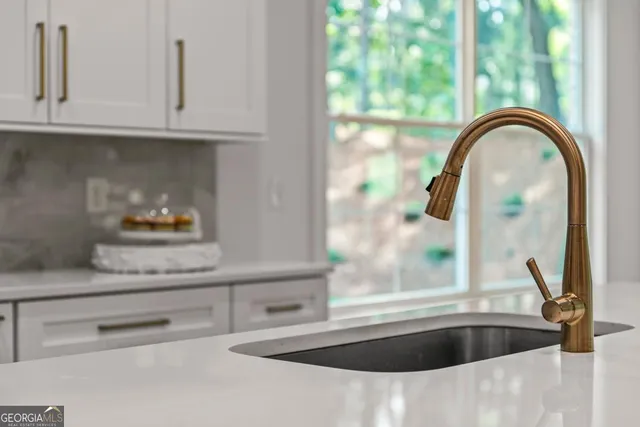 a close view of sink and tap