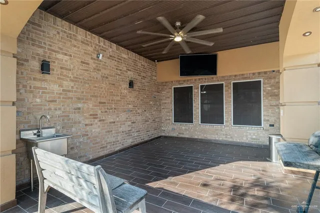 a view of an outdoor space