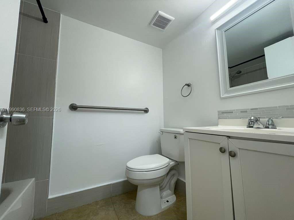 3410 Foxcroft Road, Unit 213 Miramar, FL 33025 - Photo 13 of 20