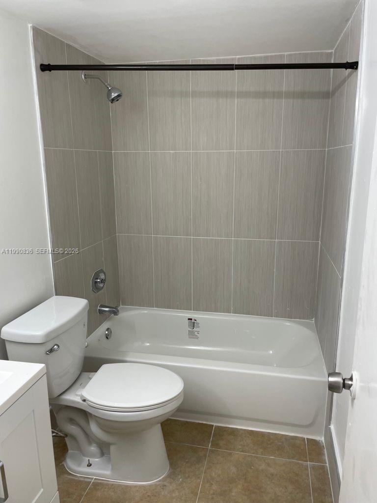 3410 Foxcroft Road, Unit 213 Miramar, FL 33025 - Photo 18 of 20 2nd Bathroom