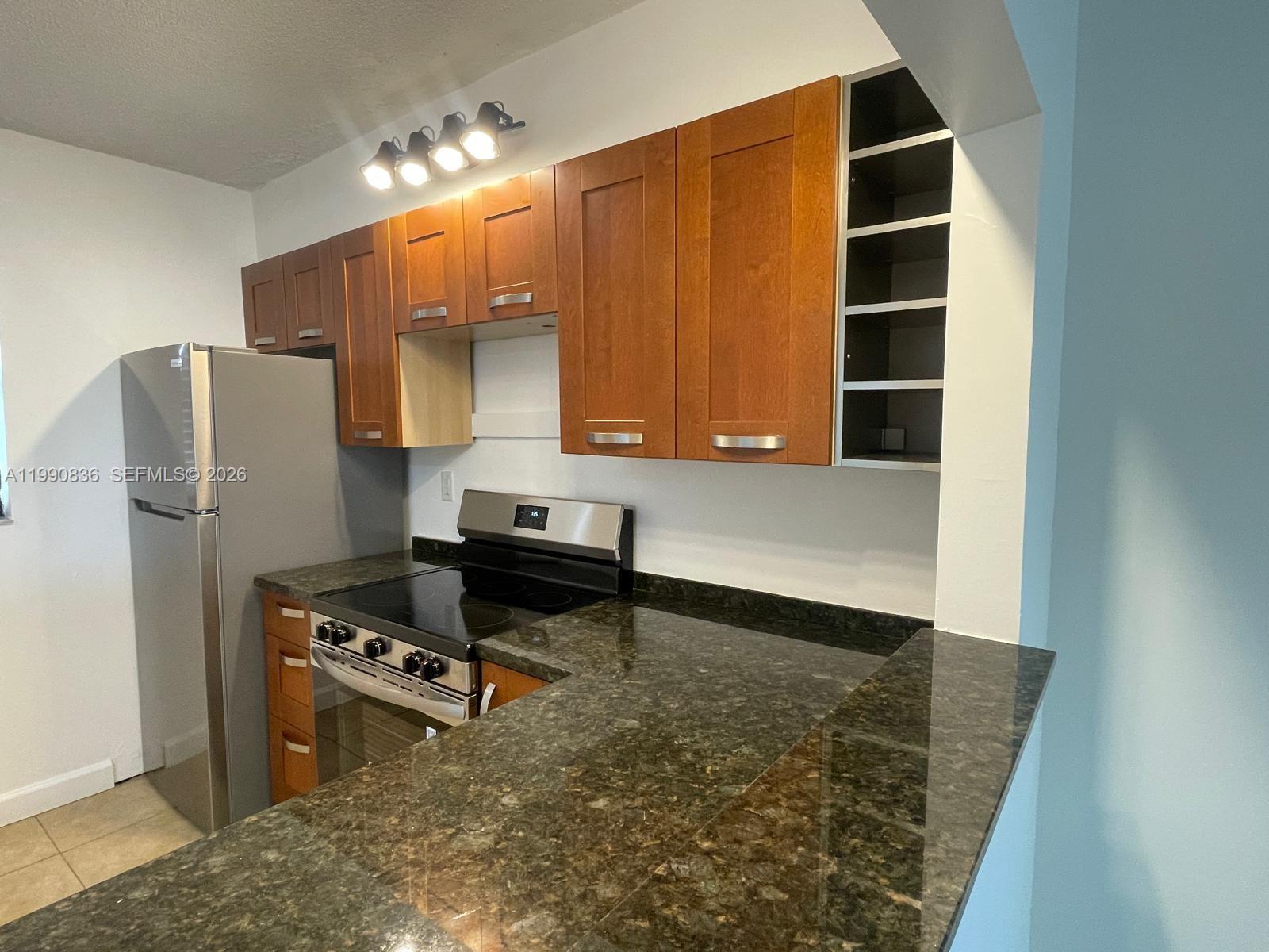 3410 Foxcroft Road, Unit 213 Miramar, FL 33025 - Photo 5 of 20