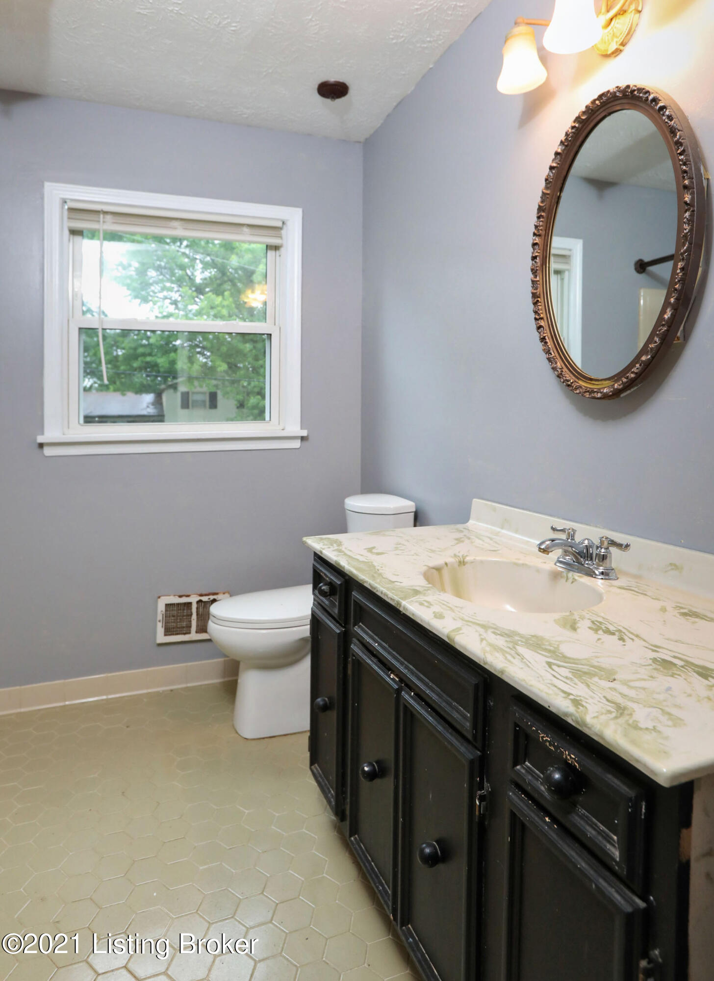 4510 Gaudet Road Jeffersontown, KY 40299 - Photo 19 of 33 020