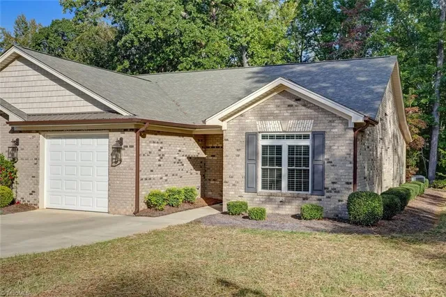 $335,000 | 2222 St James Drive, Reidsville, NC 27320