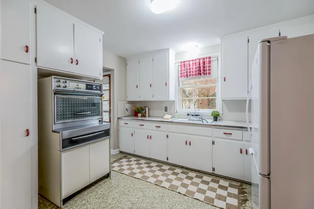 $460,000 | 1809 East Stadium Boulevard, Ann Arbor, MI 48104