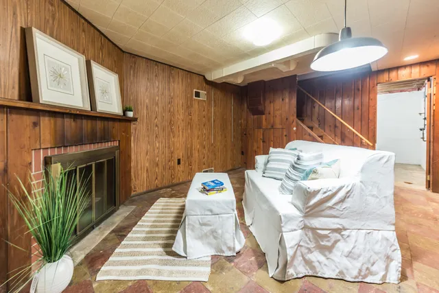 $460,000 | 1809 East Stadium Boulevard, Ann Arbor, MI 48104