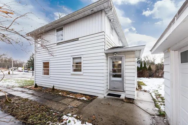 $460,000 | 1809 East Stadium Boulevard, Ann Arbor, MI 48104