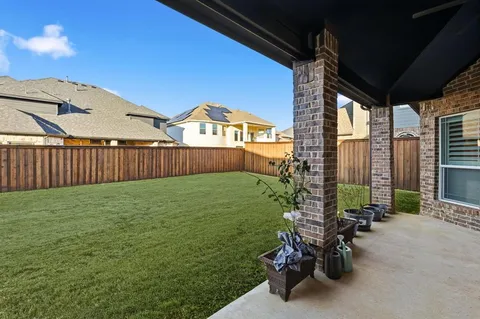 $750,000 | 521 Christie Crossing, Celina, TX 75009