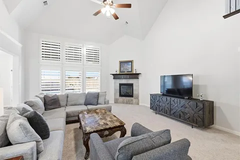 $750,000 | 521 Christie Crossing, Celina, TX 75009