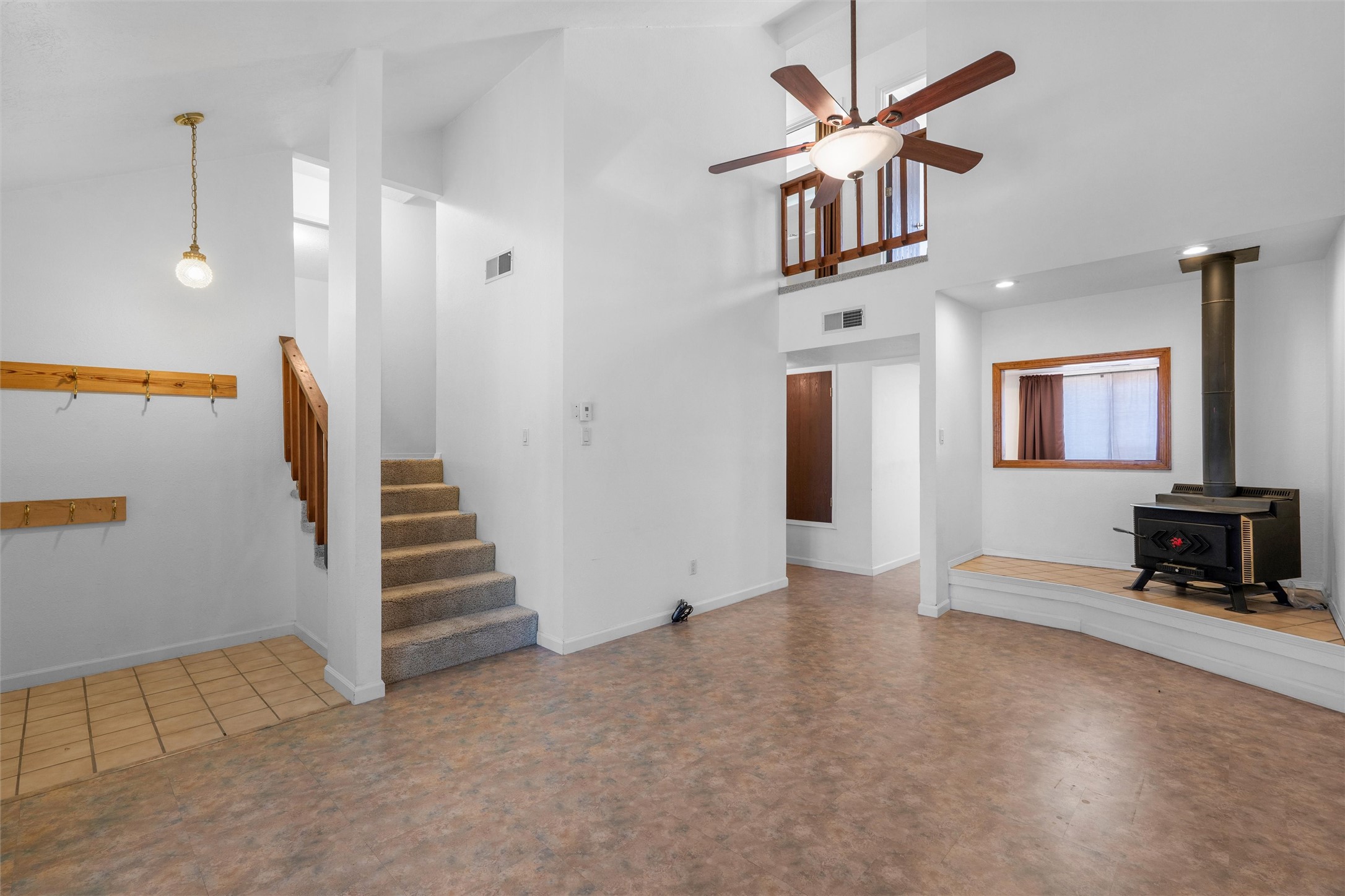 2335 N Road, Unit B Los Alamos, NM 87544 - Photo 9 of 33
