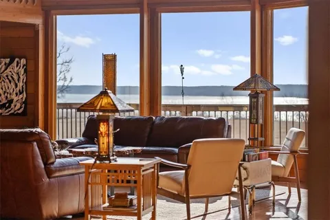 $3,250,000 | 521 North 1450th Road, Lawrence, KS 66049