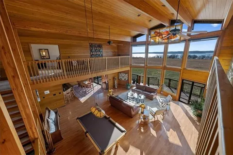 $3,250,000 | 521 North 1450th Road, Lawrence, KS 66049