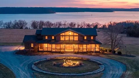 $3,250,000 | 521 North 1450th Road, Lawrence, KS 66049