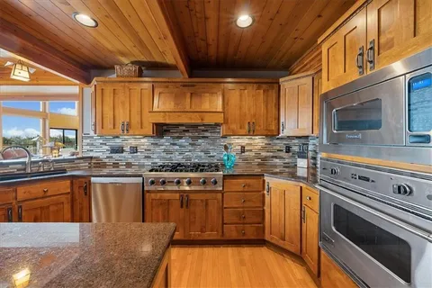 $3,250,000 | 521 North 1450th Road, Lawrence, KS 66049