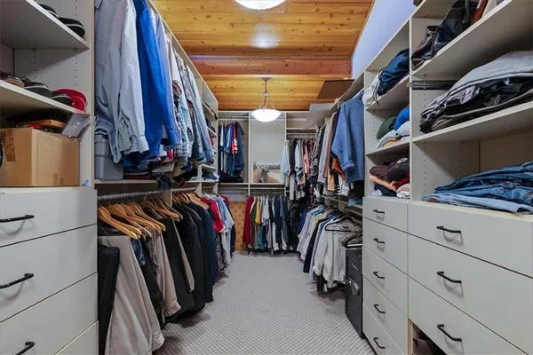 $3,250,000 | 521 North 1450th Road, Lawrence, KS 66049