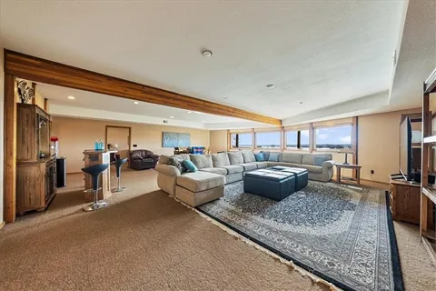 $3,250,000 | 521 North 1450th Road, Lawrence, KS 66049