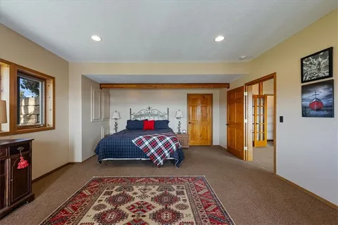 $3,250,000 | 521 North 1450th Road, Lawrence, KS 66049