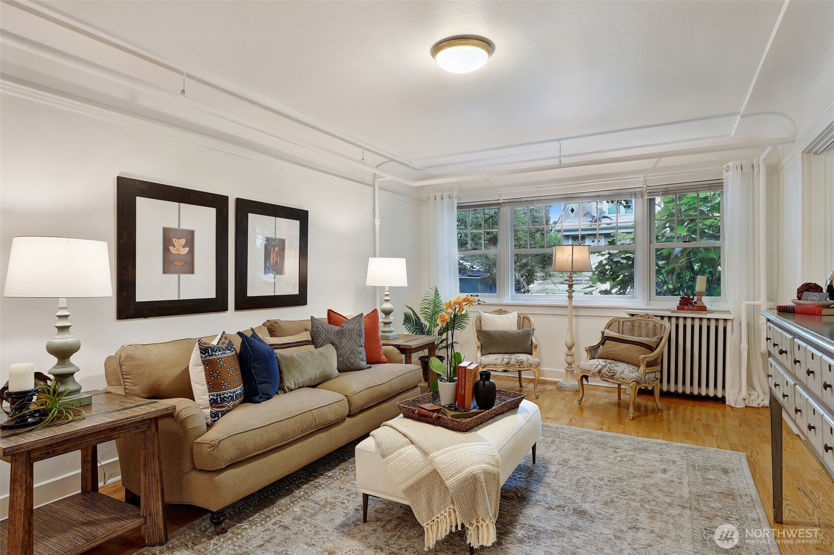 525 16th Avenue East, Unit 102 Seattle, WA 98112 - Photo 7 of 26