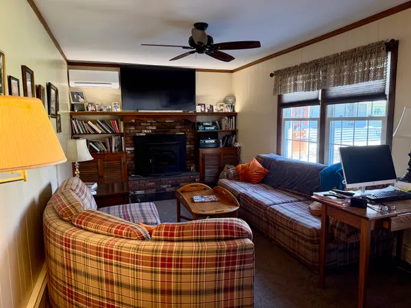 $479,900 | 2 Robinwood Lane, Rutland, VT 05701