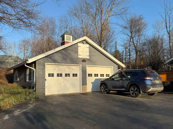 $479,900 | 2 Robinwood Lane, Rutland, VT 05701