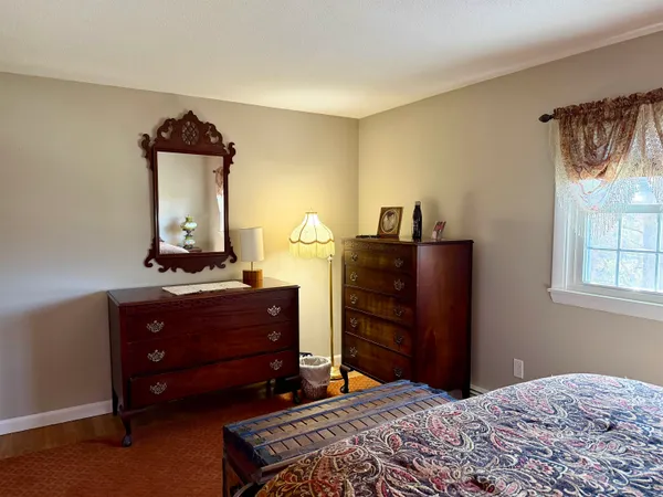 $479,900 | 2 Robinwood Lane, Rutland, VT 05701