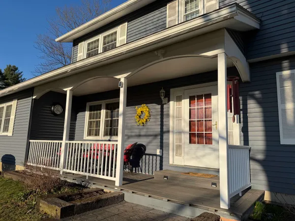 $479,900 | 2 Robinwood Lane, Rutland, VT 05701