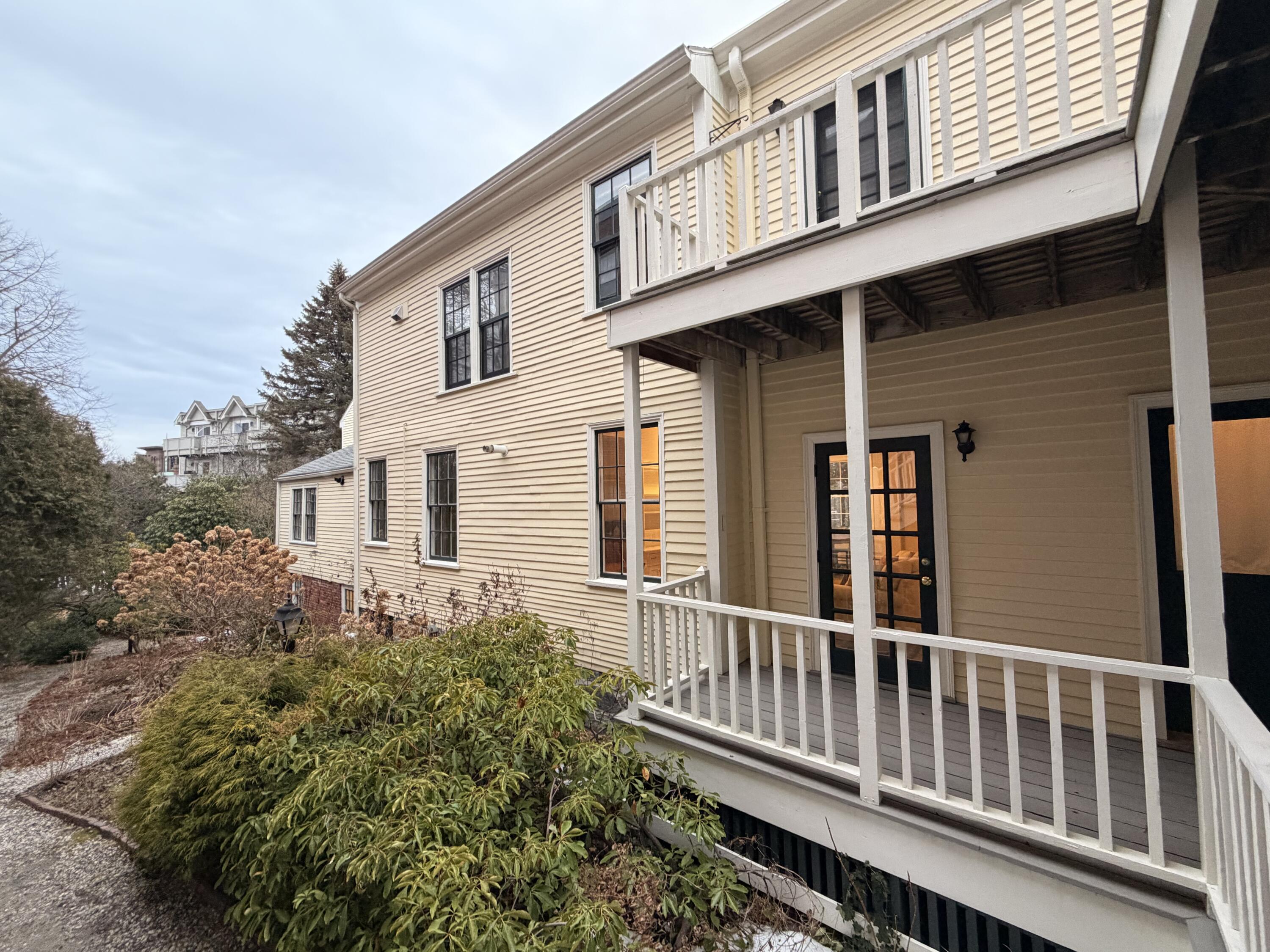 124 Pleasant Street, Unit B Portland, ME 04101 - Photo 15 of 20 IMG_3604