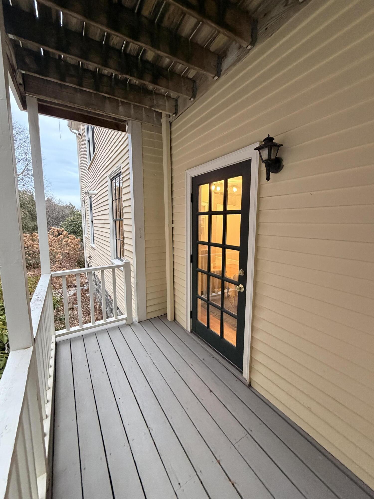 124 Pleasant Street, Unit B Portland, ME 04101 - Photo 17 of 20 IMG_3606