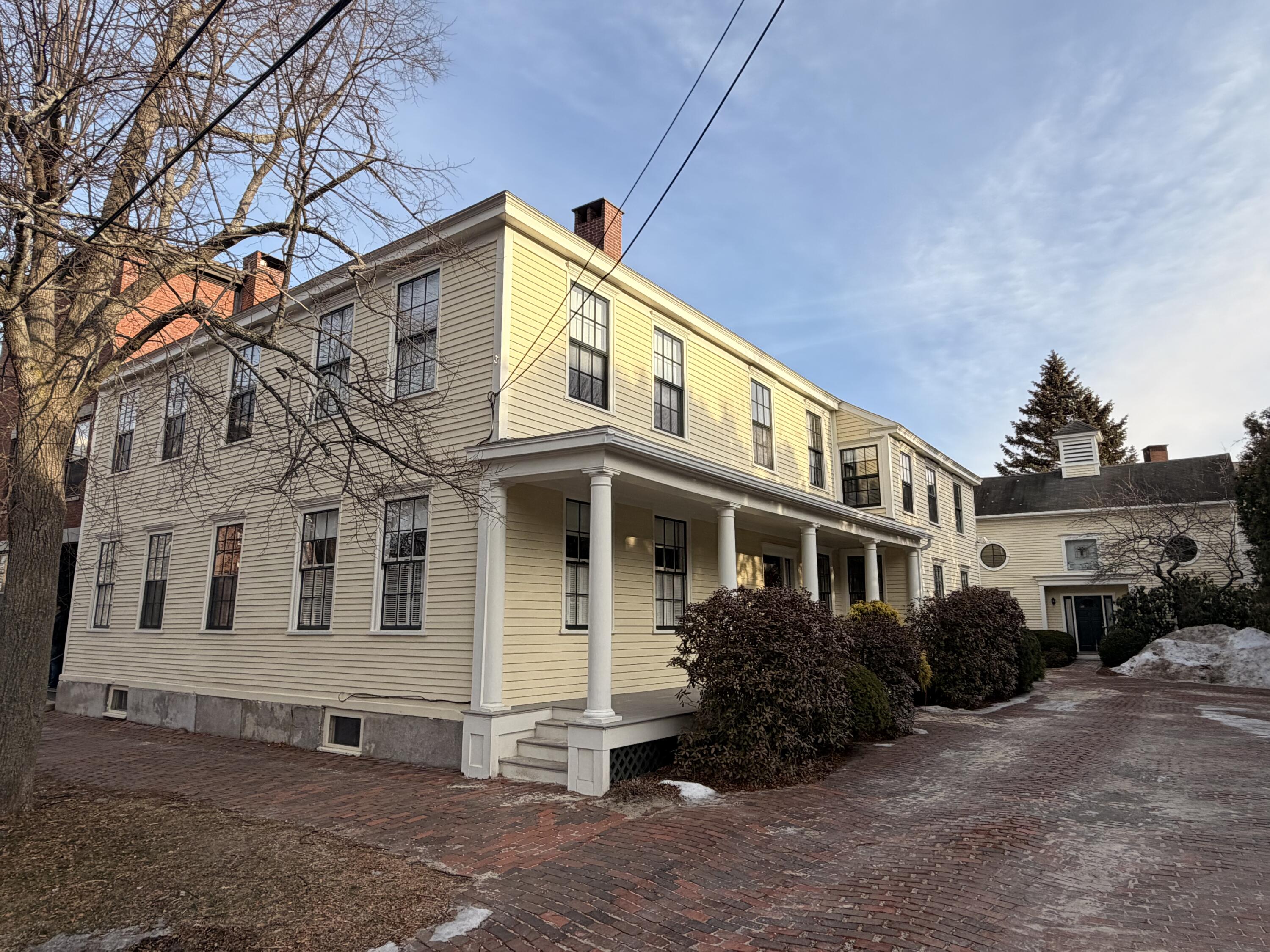 124 Pleasant Street, Unit B Portland, ME 04101 - Photo 20 of 20 IMG_3584