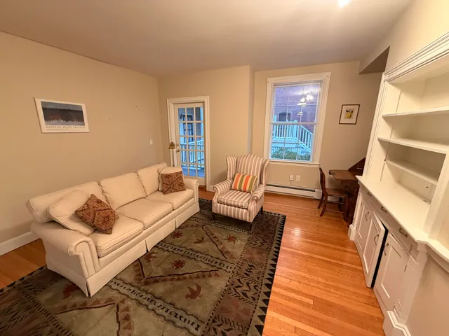 $399,900 | 124 Pleasant Street, Unit B, Portland, ME 04101